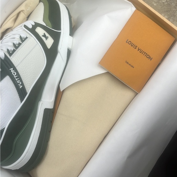 LOUIS VUITTON SHOES SIZE 12 MEN - Picture 4 of 4